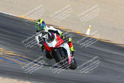 media/Nov-15-2024-CVMA Friday Practice (Fri) [[b142d29251]]/4-Group 4 and Trackday/Session 2 (Turn 10)/